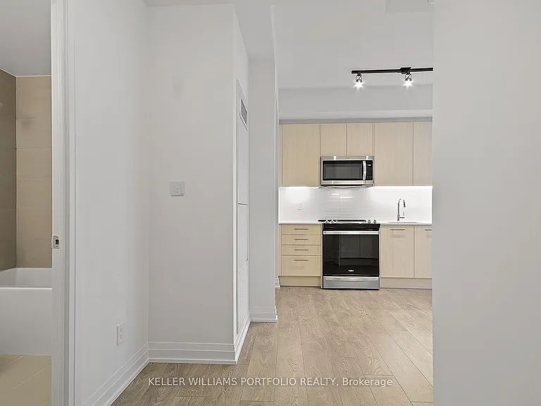 286 Main St #914 — Photo 1