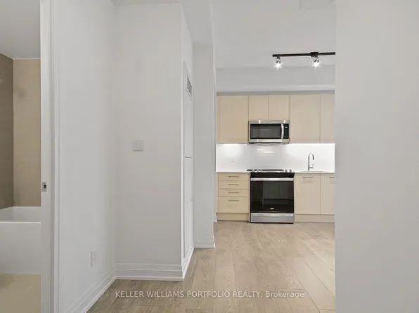 286 Main St, Toronto, ON