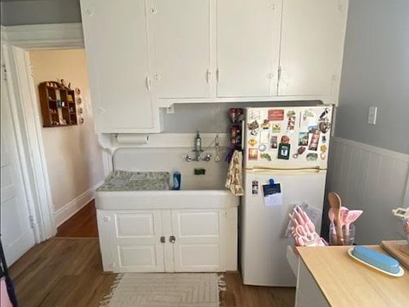 5th image of 2469 Seneca St #3