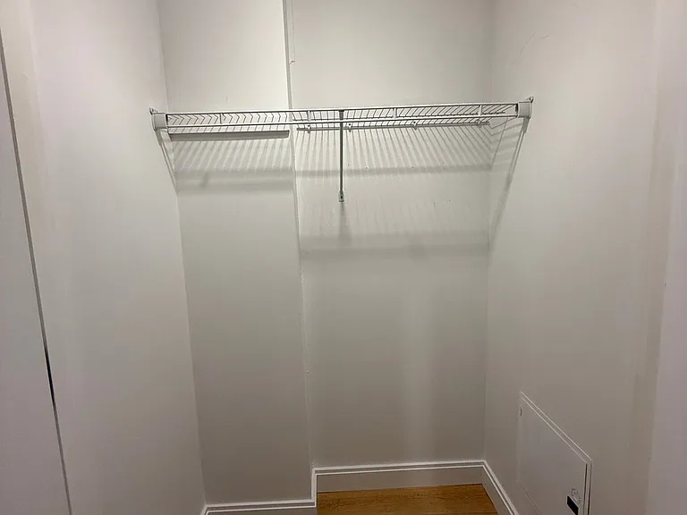 83-84 Gardner St #109L — Photo 11