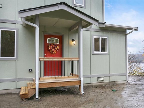 2nd image of 1960 Vista Ln W