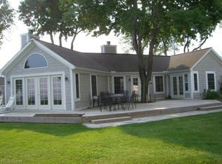 11911B W Lake Rd, Vermilion, OH 44089