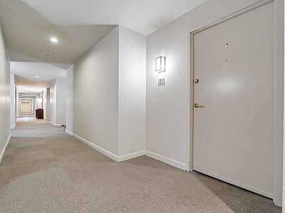 4th image of 2717 Highland Ave S Unit 1011