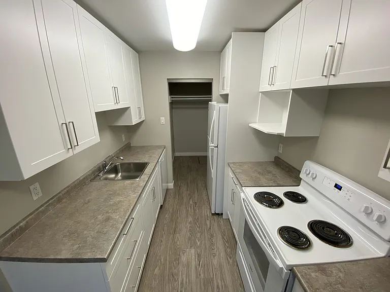 510 Burnell St #104 — Photo 12