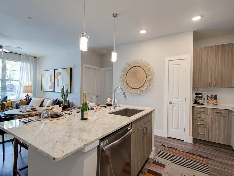 Overture Albuquerque 55+ Active Adult Apartment Homes — Photo 29