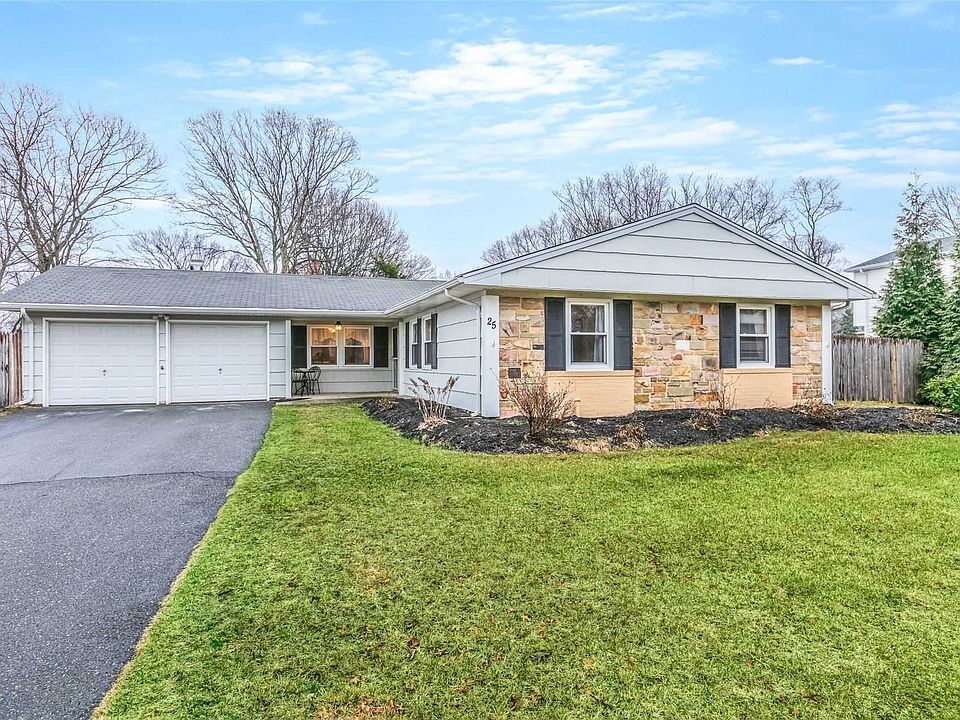 1st image of 25 Wellsley Ln