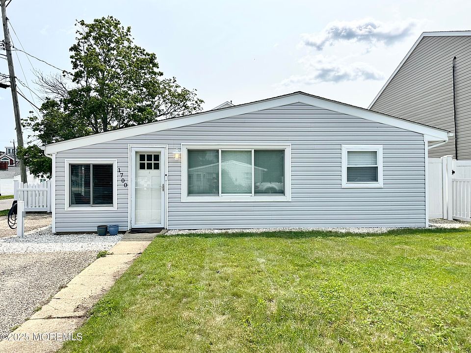 1st image of 1700 Binnacle Road