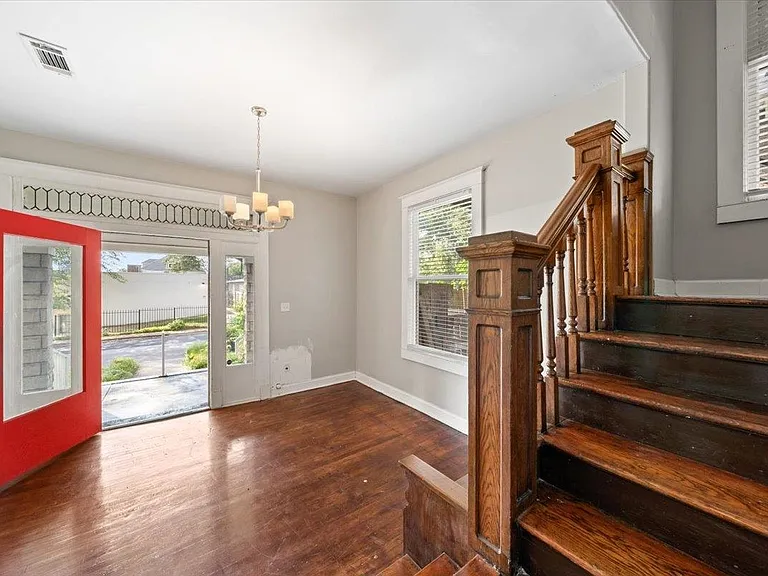 196 N McNeil St — Photo 8