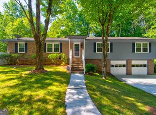 1541 Greenwood Dr, Norcross, GA 30093