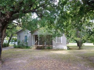 503 S Carter St, Whitewright, TX 75491