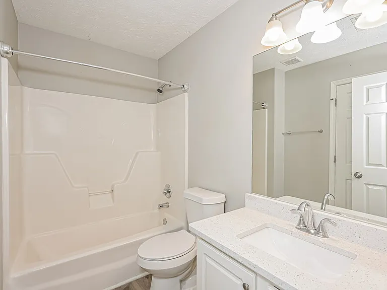 444 Village Bluff Dr — Photo 15