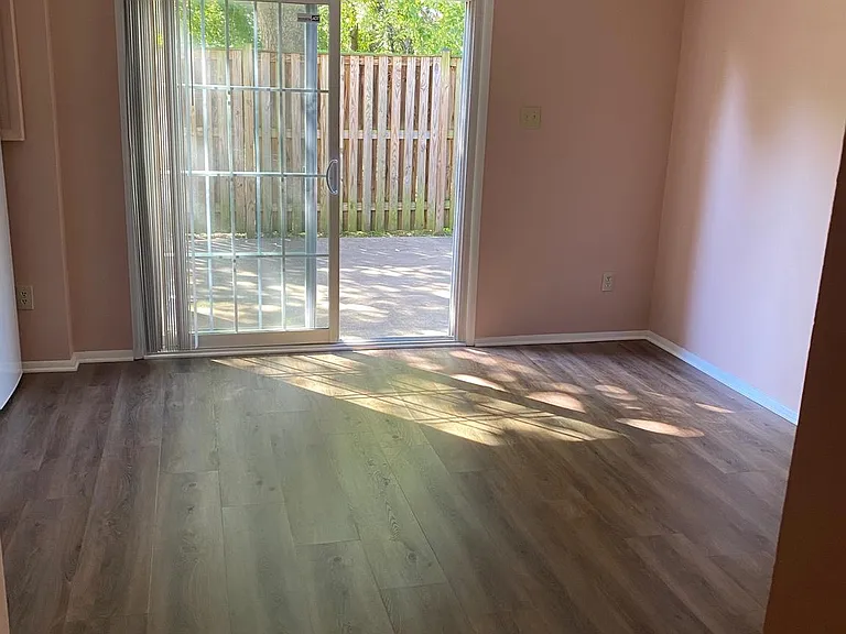 2846 S Meade St — Photo 7