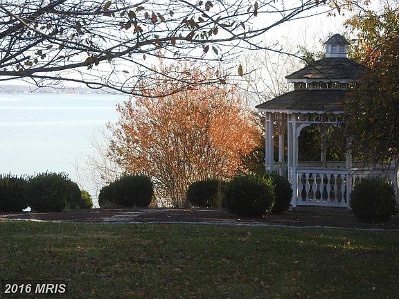 5th image of 42019 Gibson Dr