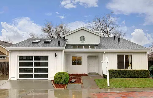 1738 Valdora St Photo 1