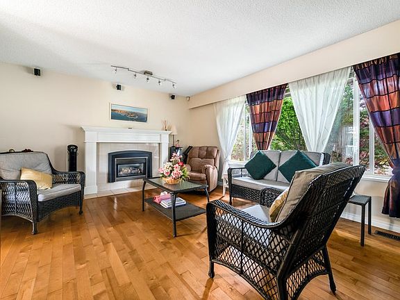 5th image of 3431 Solway Dr