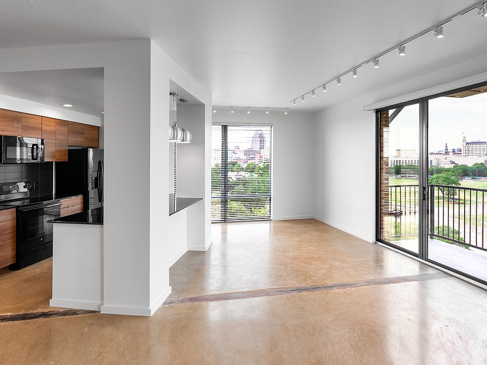 1st image of 623 Hemisfair Blvd APT 314