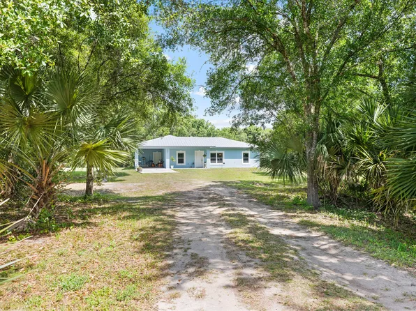 7633 NW 93rd Court, Okeechobee, FL 34972
