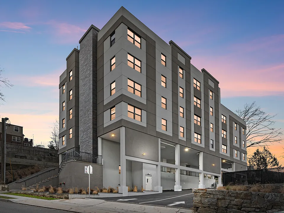 Wakefield Station Apartments