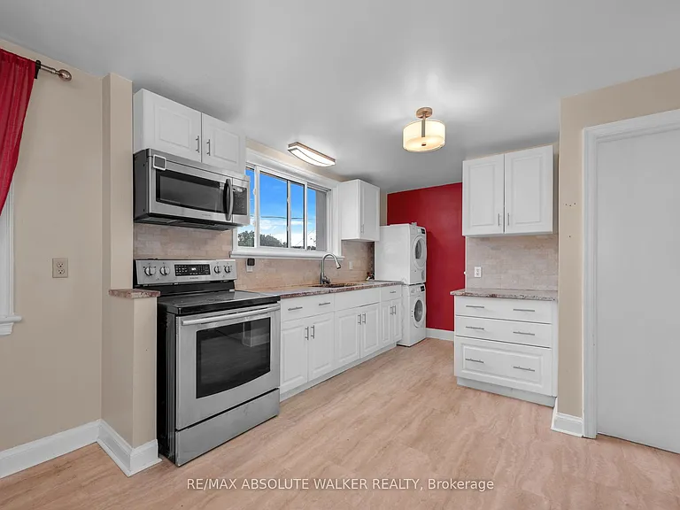 131 Dagmar Ave #3 — Photo 14