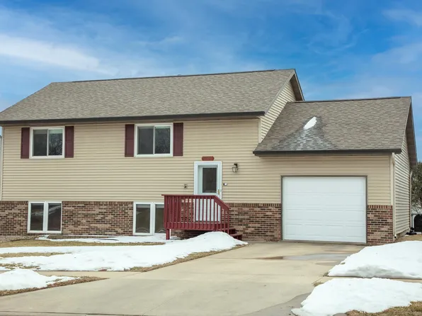 4009 Sager Ave, Waterloo, IA 50701