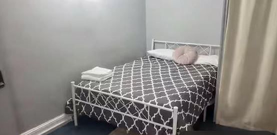 1st image of 4306 Ludlow St #1B-0B