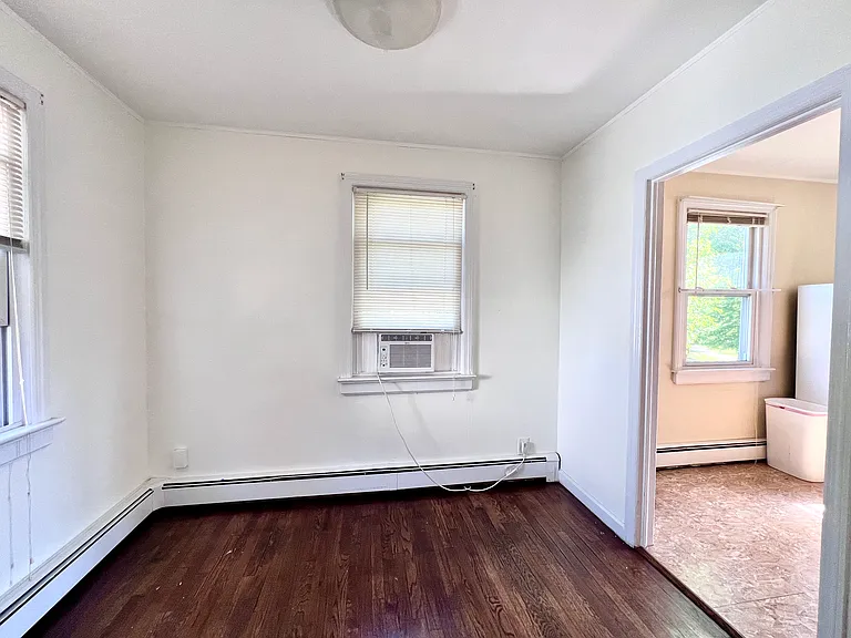 164 Delaware Ave #2 — Photo 6
