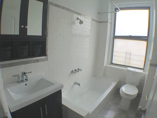 Rented by Newcastle Realty Services | media 9