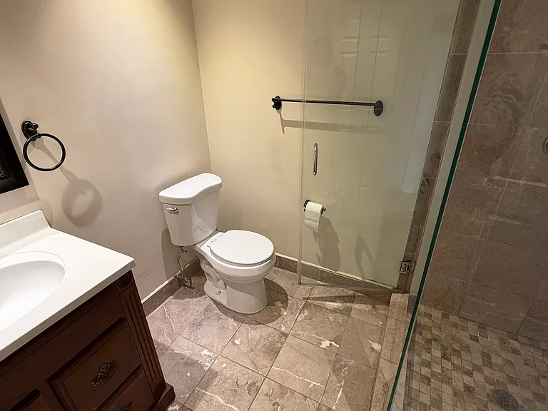 108 Richmond St #1 — Photo 15
