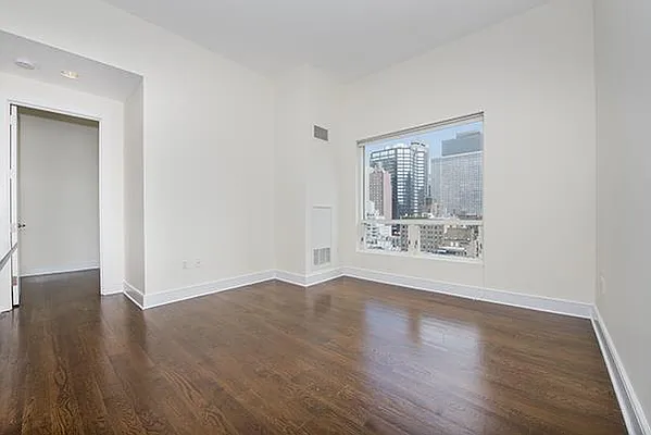 Sold by RELO REDAC INC. | media 2