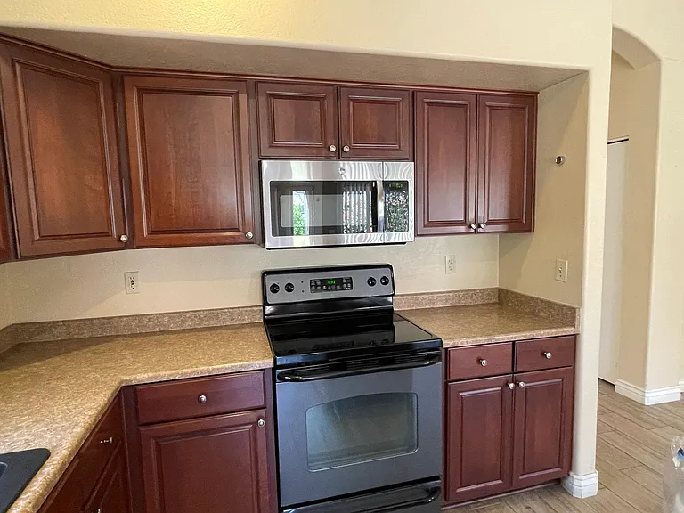 1220 W Butler Dr — Photo 6