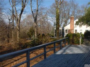 19 Marions Ln, Fort Salonga, NY 11768