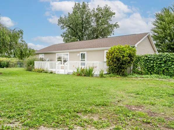2739 Townline Rd, Benton Harbor, MI 49022