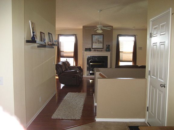 3rd image of 2611 Kelly Dr