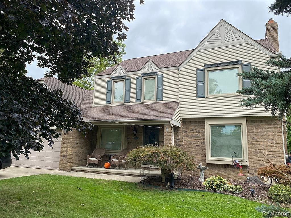 9658 Blauvelt Dr, Grosse Ile, MI 48138 Zillow
