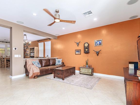 3rd image of 11746 W Via Montoya Dr