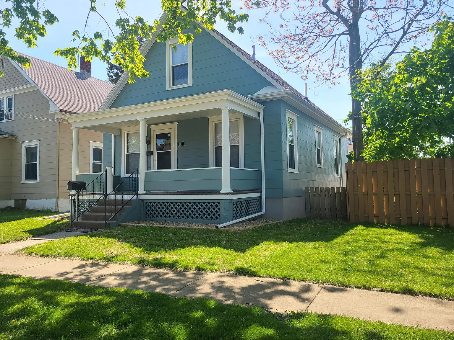 1011 Ging St photo 1