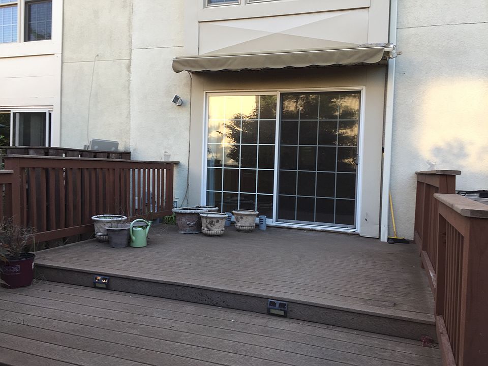 Enclosed Private Rear Deck