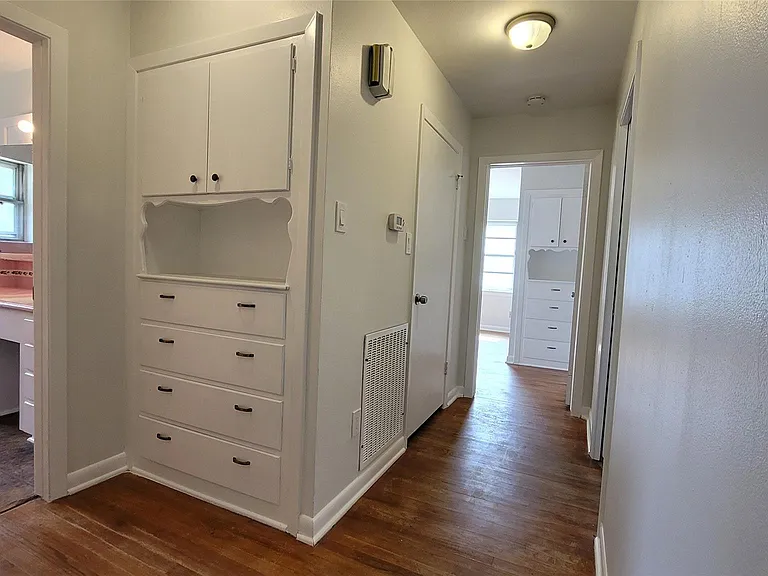 801 Rosewood Dr — Photo 15