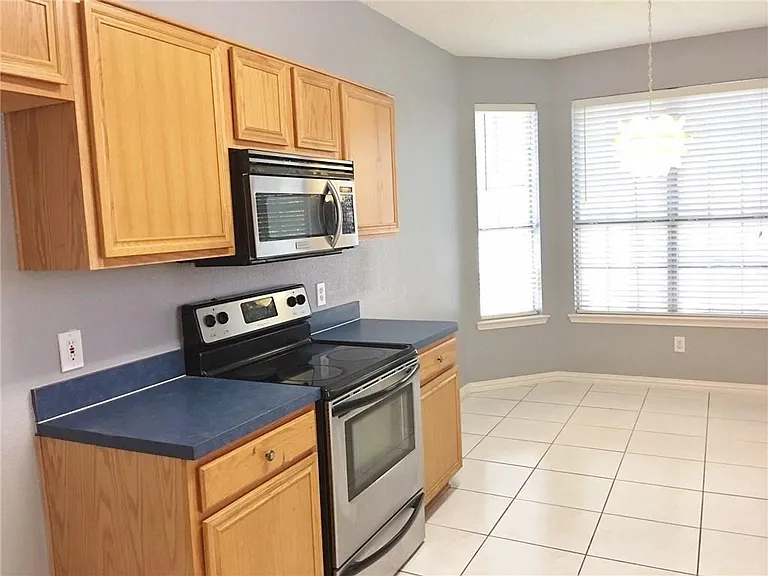 4212 Park Village Ct — Photo 8
