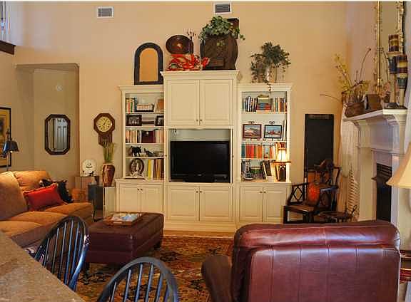 5th image of 3160 Riverview Pointe Dr