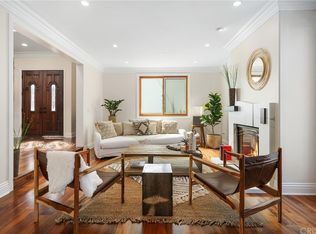 6846 W Pacific View Dr, Los Angeles, CA 90068