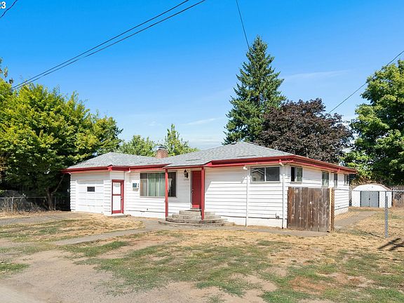 2nd image of 1290 SE 18th Ave