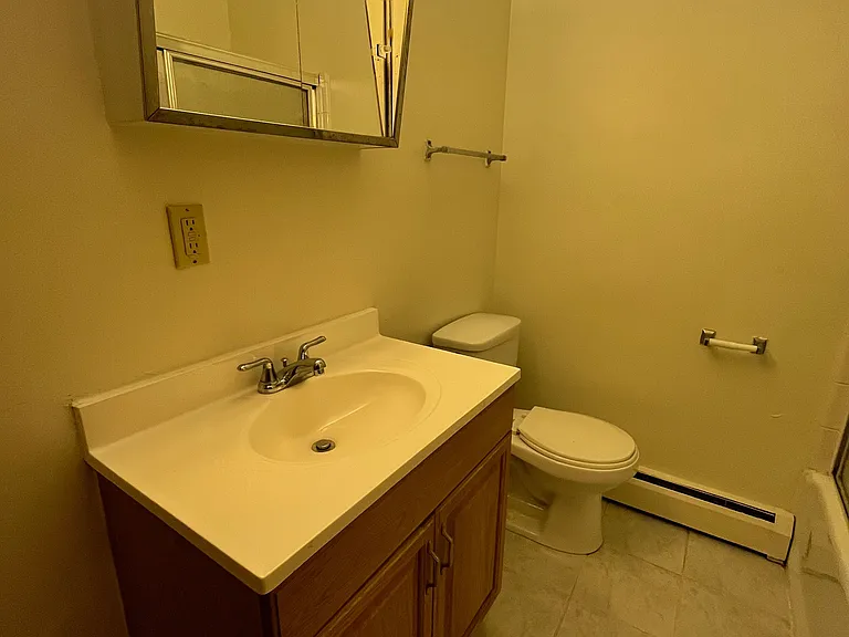Apartment Heights — Photo 28