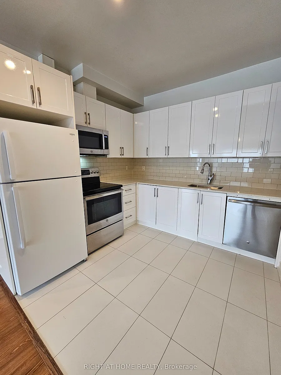 Building Photo - 1801 Eglinton Ave W #201