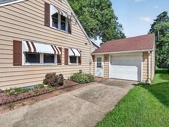 4th image of 1527 Highland Ave