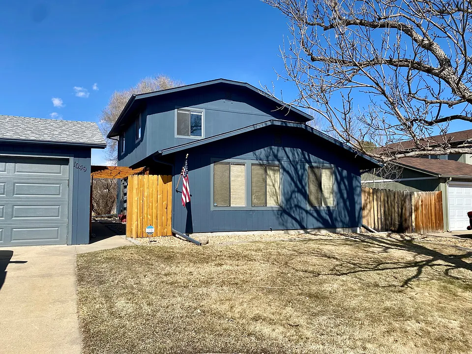1049 Ponderosa Cir