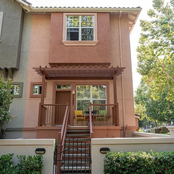 1st image of 1327 Auzerais Ave #47