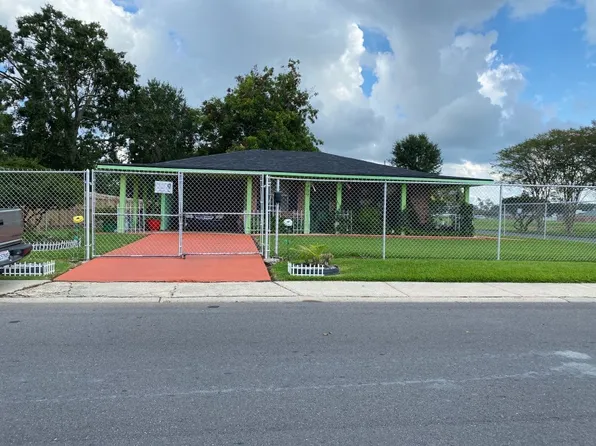 1048 Georgia Ave, Port Allen, LA 70767