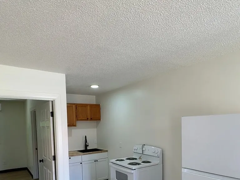 1815 Harding Blvd — Photo 4