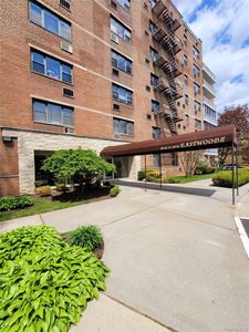 89-40 151 #3J, Howard Beach, NY, 11414
